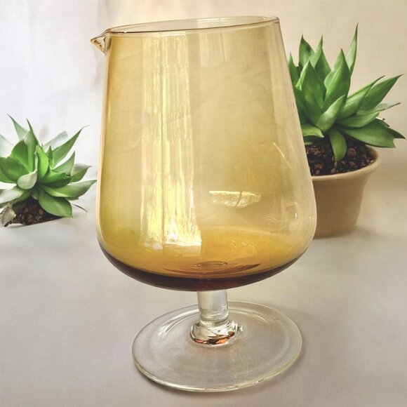 MCM Amber Cocktail Martini Pitcher - Picture 7 of 8